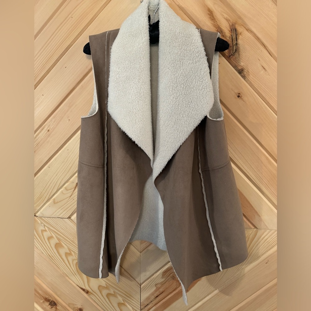 Susina Faux Shearling Vest Size S
